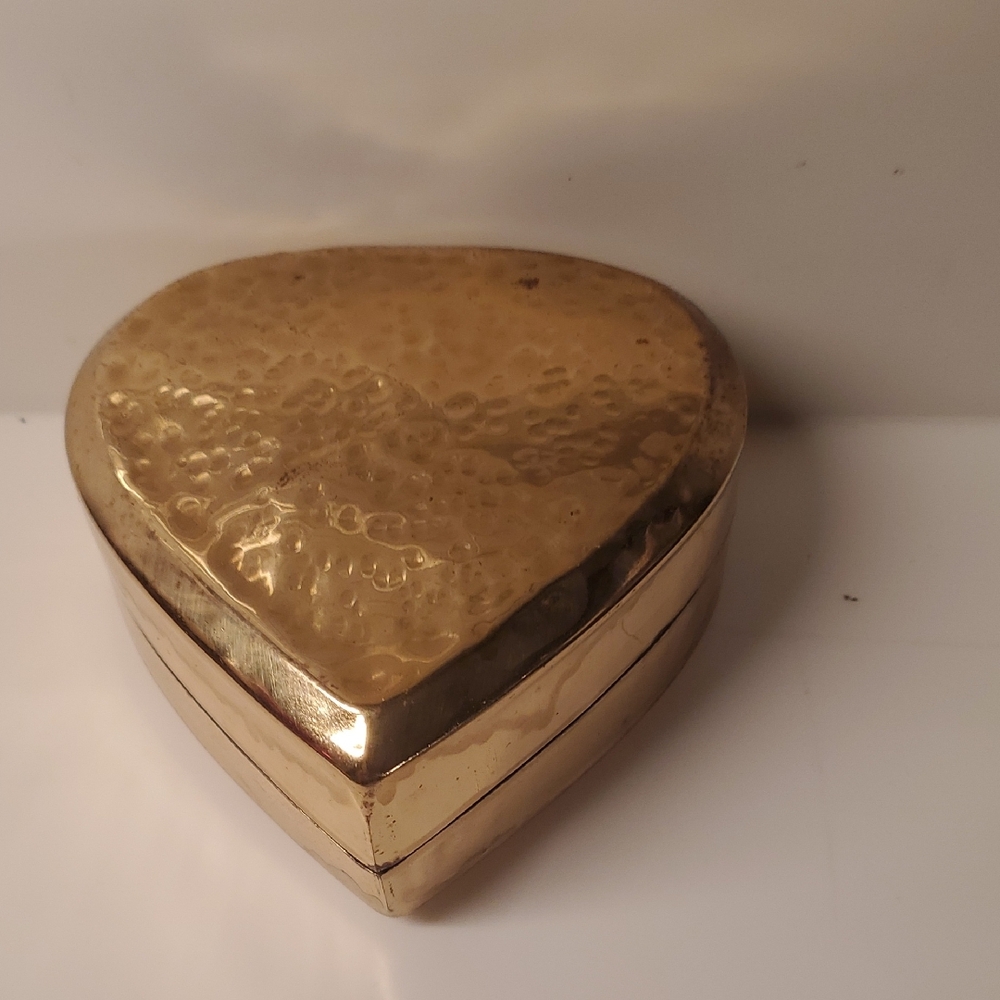 Vontage Solid Brass Heart Shsped Jewelry Box